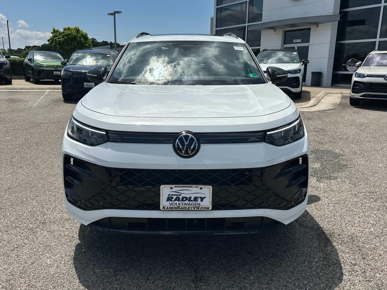 2025 Volkswagen Tiguan 2.0T SE R-Line Black Woodbridge VA