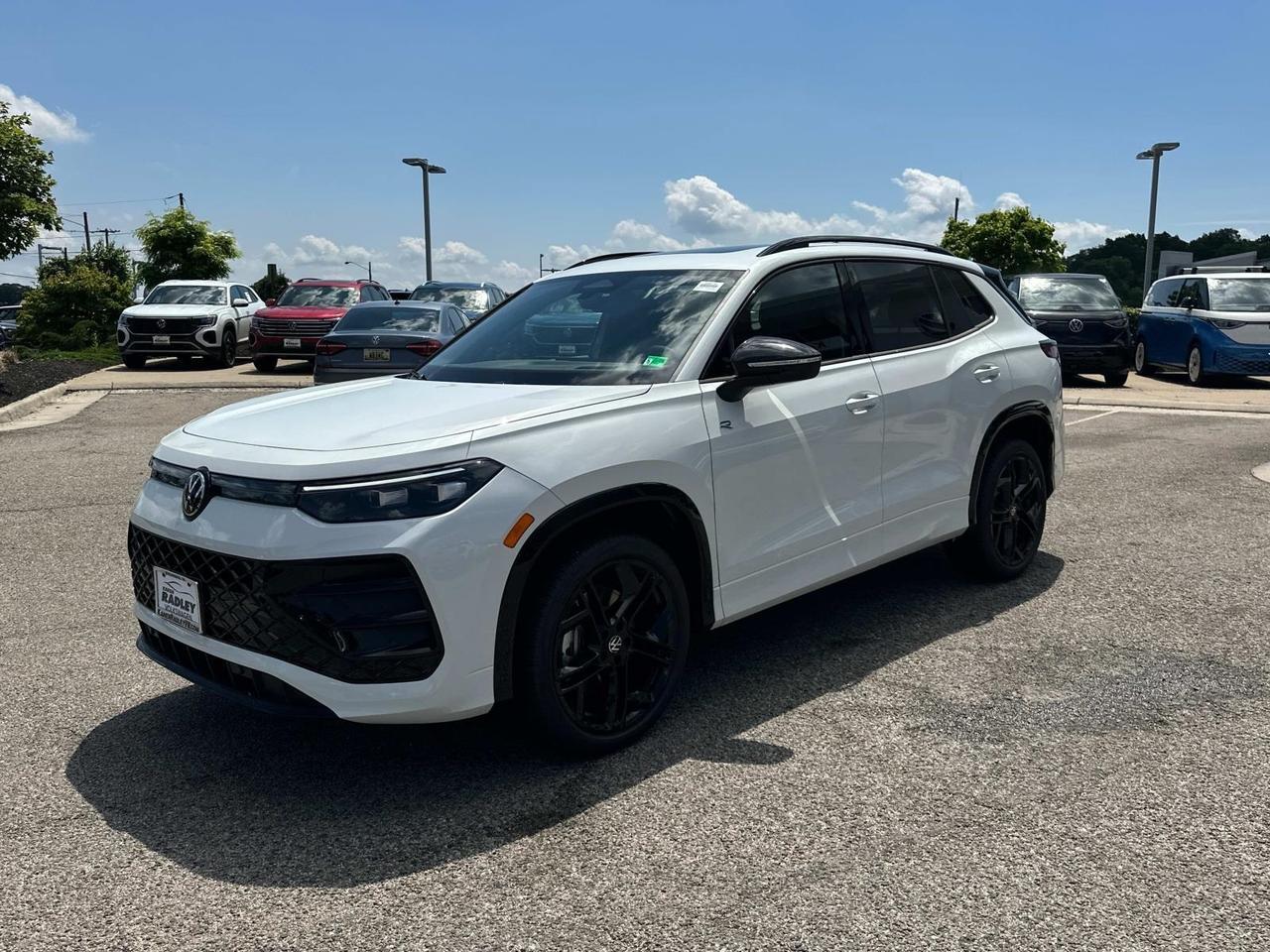 2025 Volkswagen Tiguan 2.0T SE R-Line Black Woodbridge VA