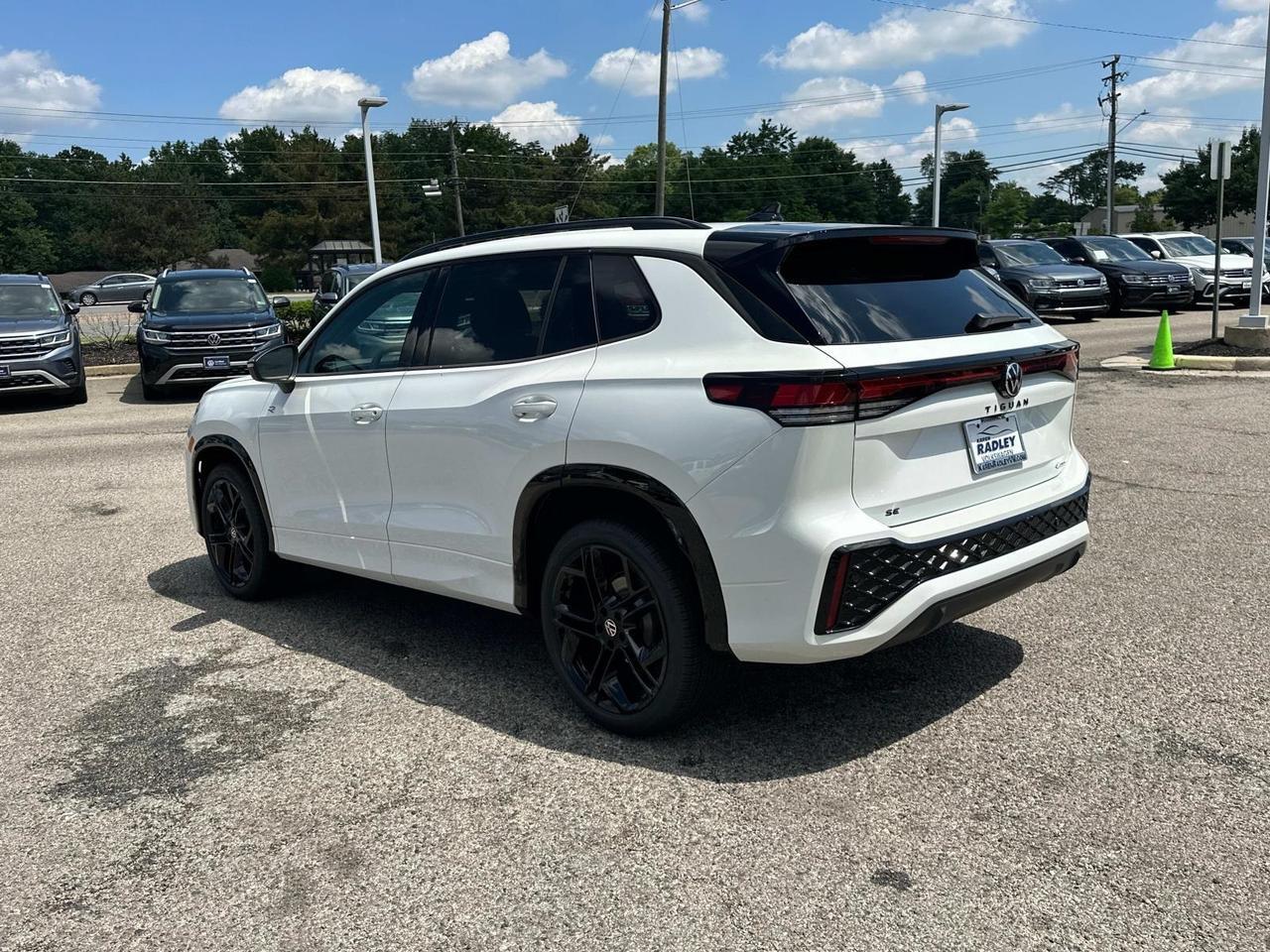 2025 Volkswagen Tiguan 2.0T SE R-Line Black Woodbridge VA