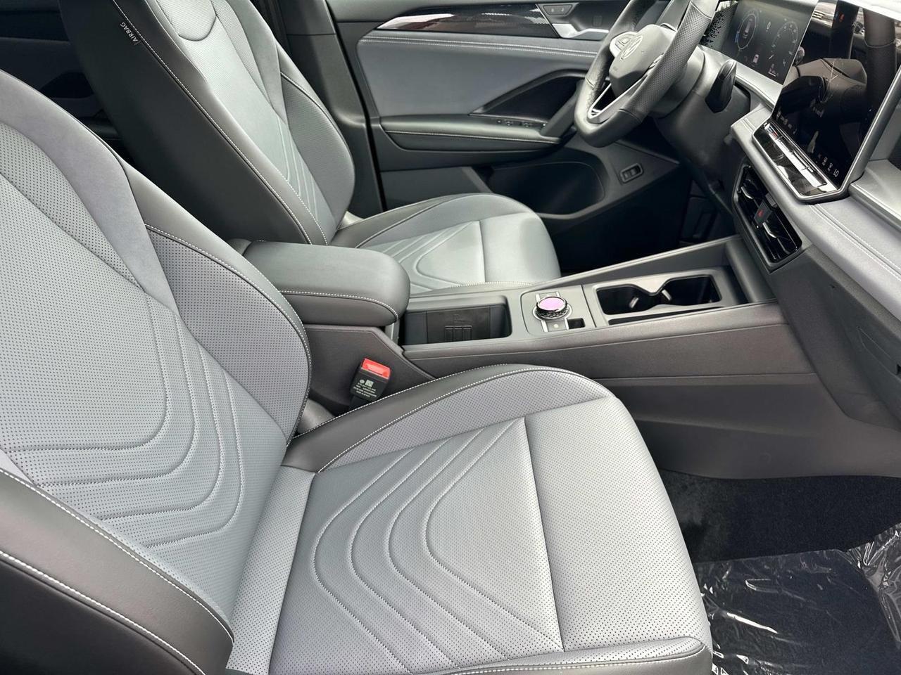 2025 Volkswagen Tiguan 2.0T SE R-Line Black Woodbridge VA