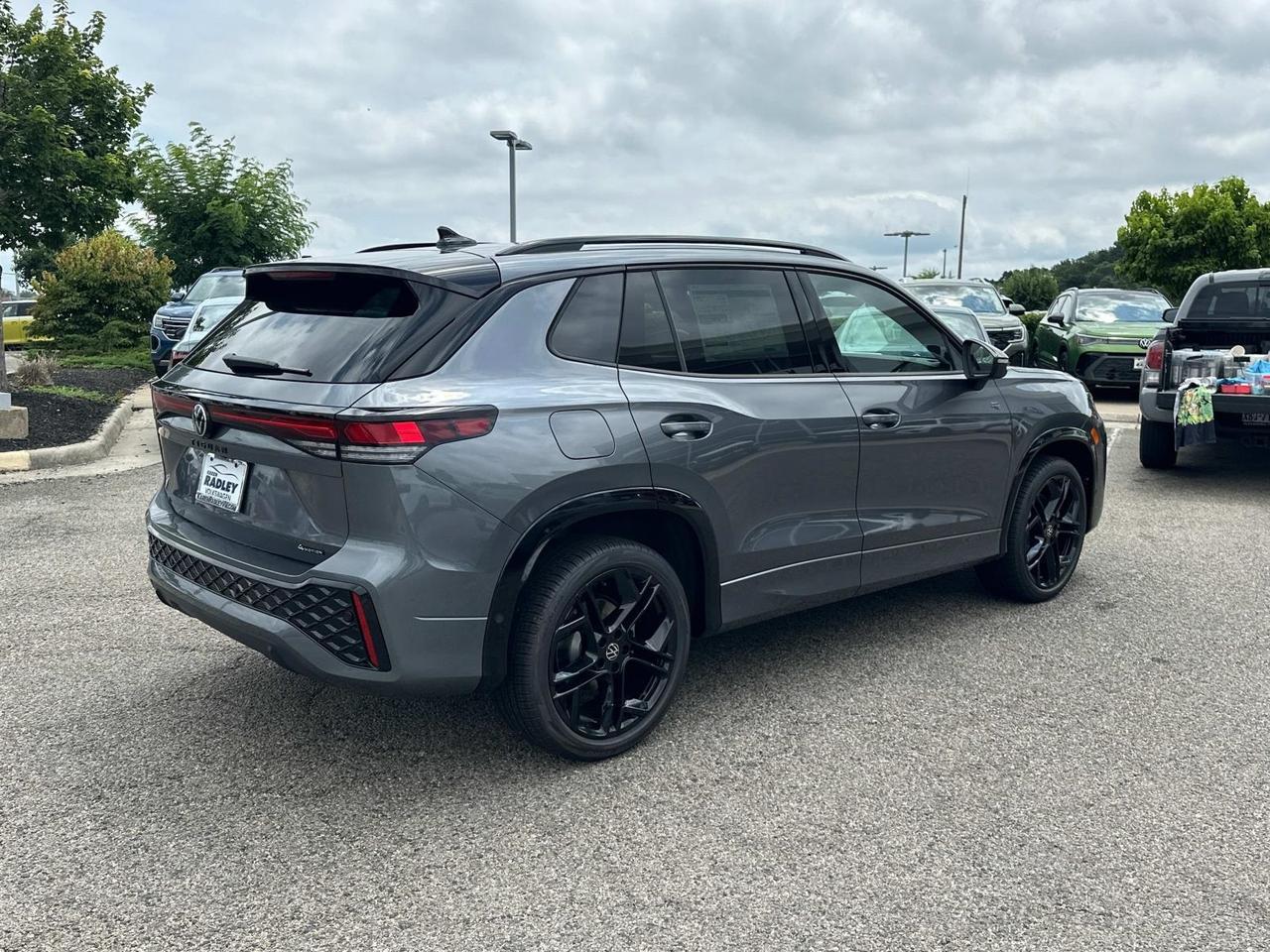 2025 Volkswagen Tiguan 2.0T SE R-Line Black Woodbridge VA