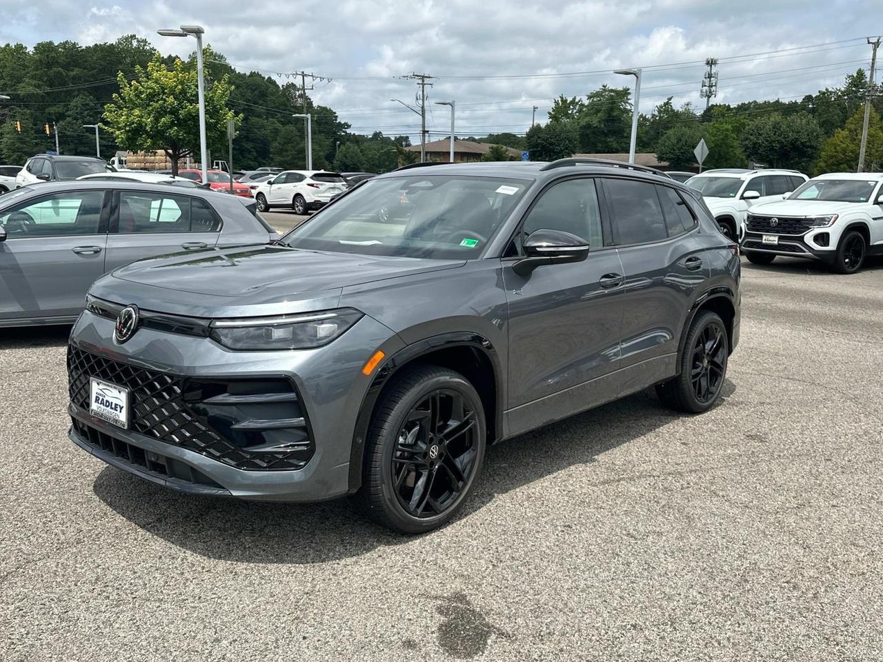 2025 Volkswagen Tiguan 2.0T SE R-Line Black Woodbridge VA
