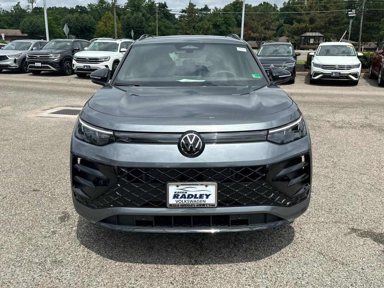 2025 Volkswagen Tiguan 2.0T SE R-Line Black Woodbridge VA