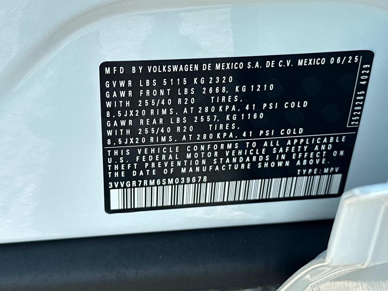 2025 Volkswagen Tiguan 2.0T SE R-Line Black Woodbridge VA