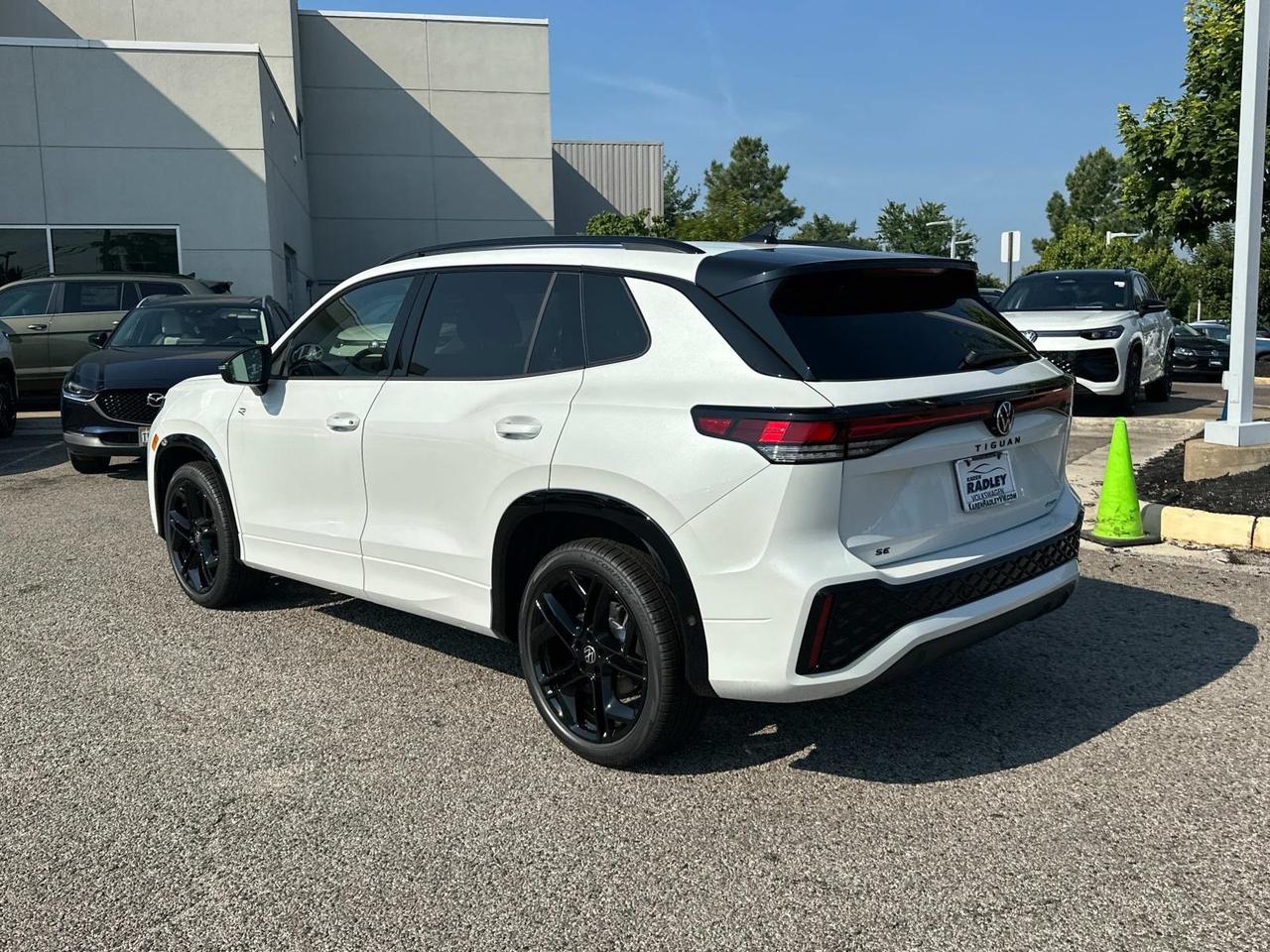 2025 Volkswagen Tiguan 2.0T SE R-Line Black Woodbridge VA