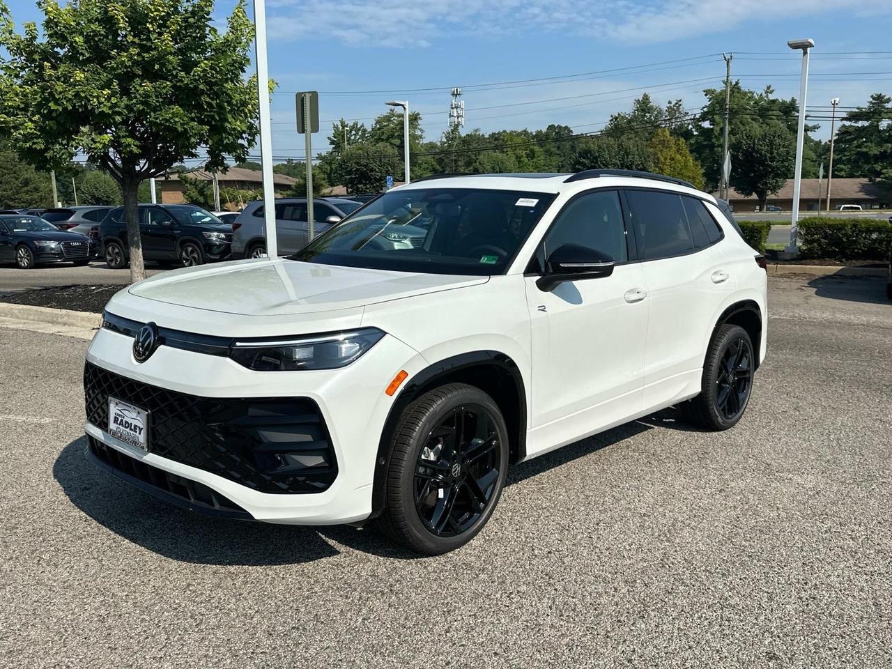 2025 Volkswagen Tiguan 2.0T SE R-Line Black Woodbridge VA