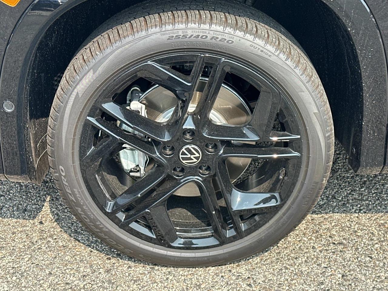 2025 Volkswagen Tiguan 2.0T SE R-Line Black Woodbridge VA