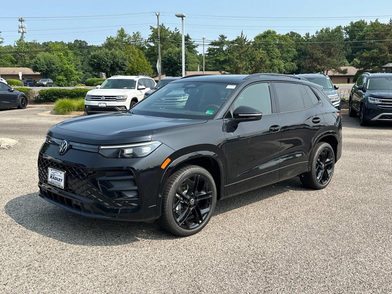 2025 Volkswagen Tiguan 2.0T SE R-Line Black Woodbridge VA