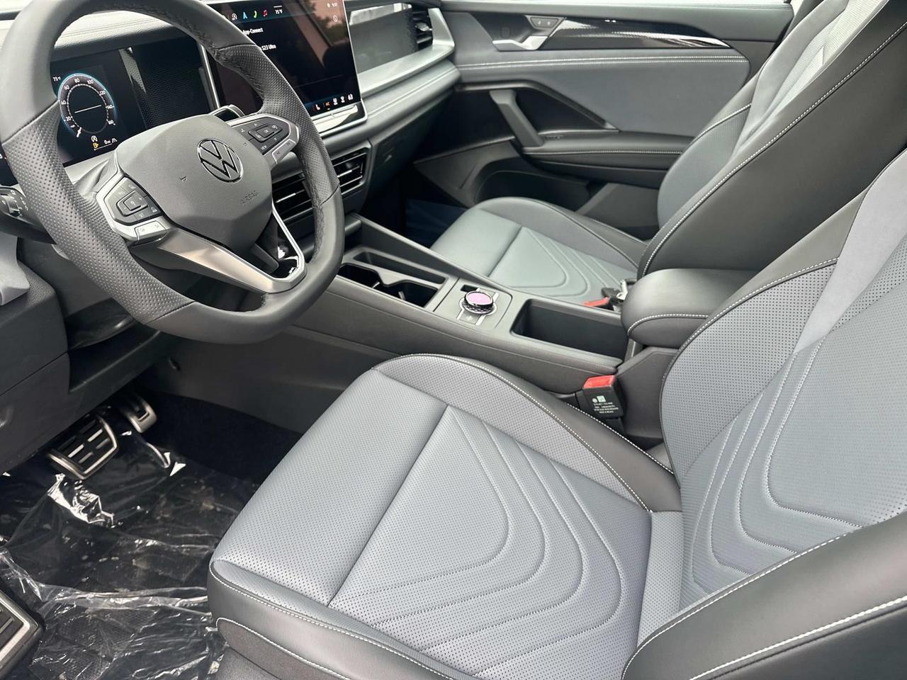 2025 Volkswagen Tiguan 2.0T SE R-Line Black Woodbridge VA
