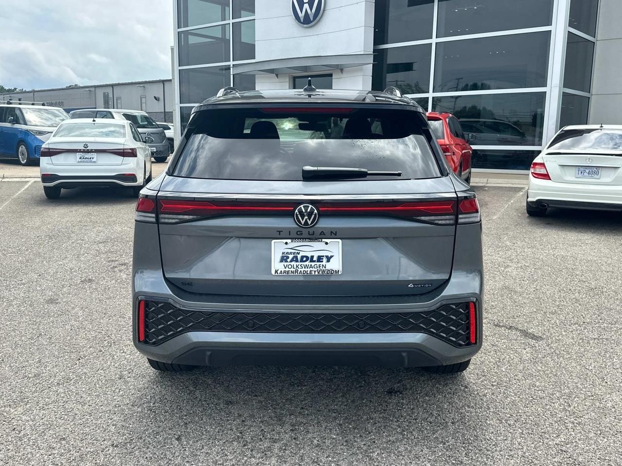 2025 Volkswagen Tiguan 2.0T SE R-Line Black Woodbridge VA