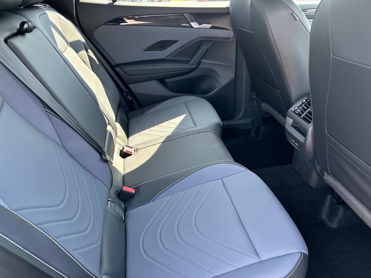 2025 Volkswagen Tiguan 2.0T SE R-Line Black Woodbridge VA