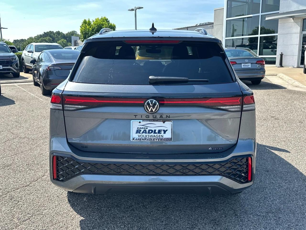 2025 Volkswagen Tiguan 2.0T SE R-Line Black Woodbridge VA