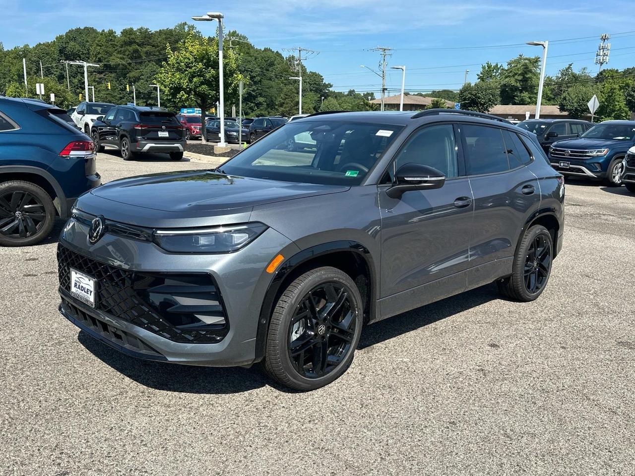 2025 Volkswagen Tiguan 2.0T SE R-Line Black Woodbridge VA