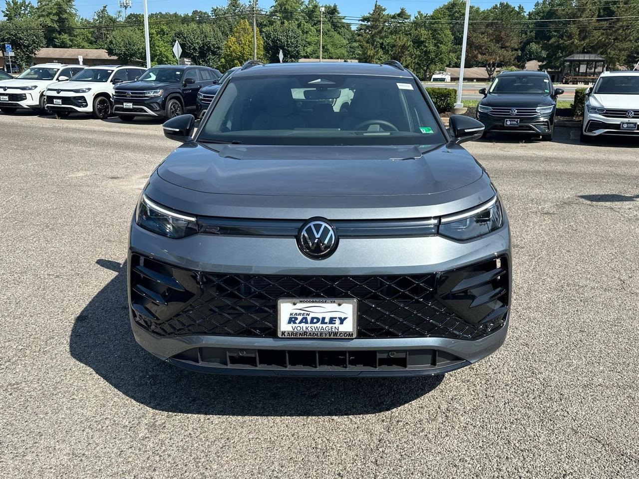 2025 Volkswagen Tiguan 2.0T SE R-Line Black Woodbridge VA