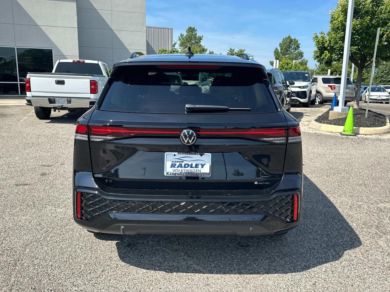 2025 Volkswagen Tiguan 2.0T SE R-Line Black Woodbridge VA