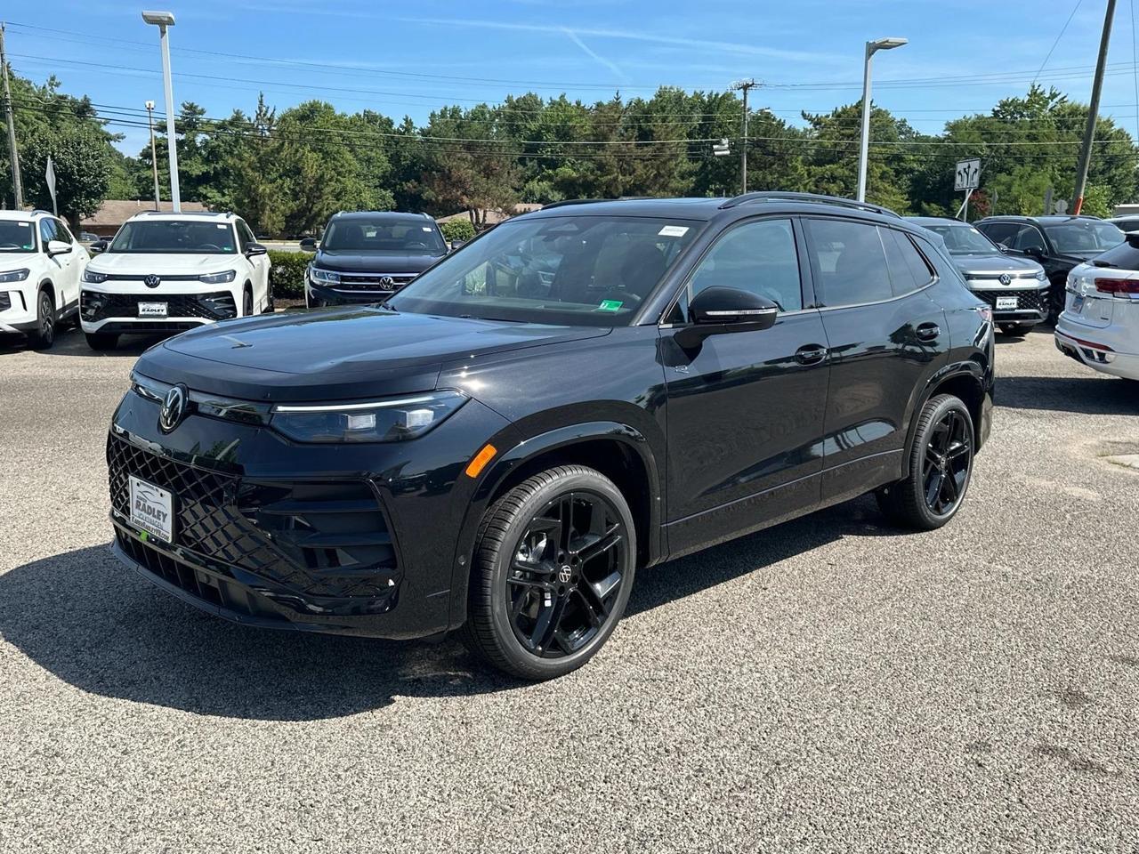 2025 Volkswagen Tiguan 2.0T SE R-Line Black Woodbridge VA