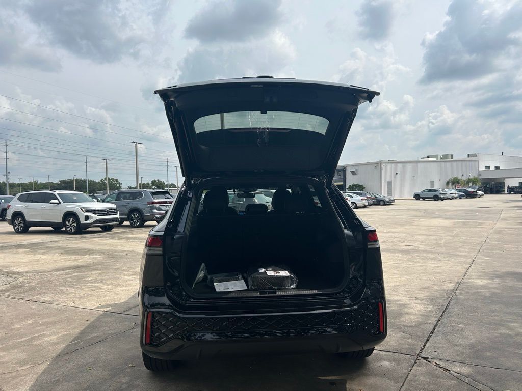 2025 Volkswagen Tiguan 2.0T SE R-Line Black Tampa FL