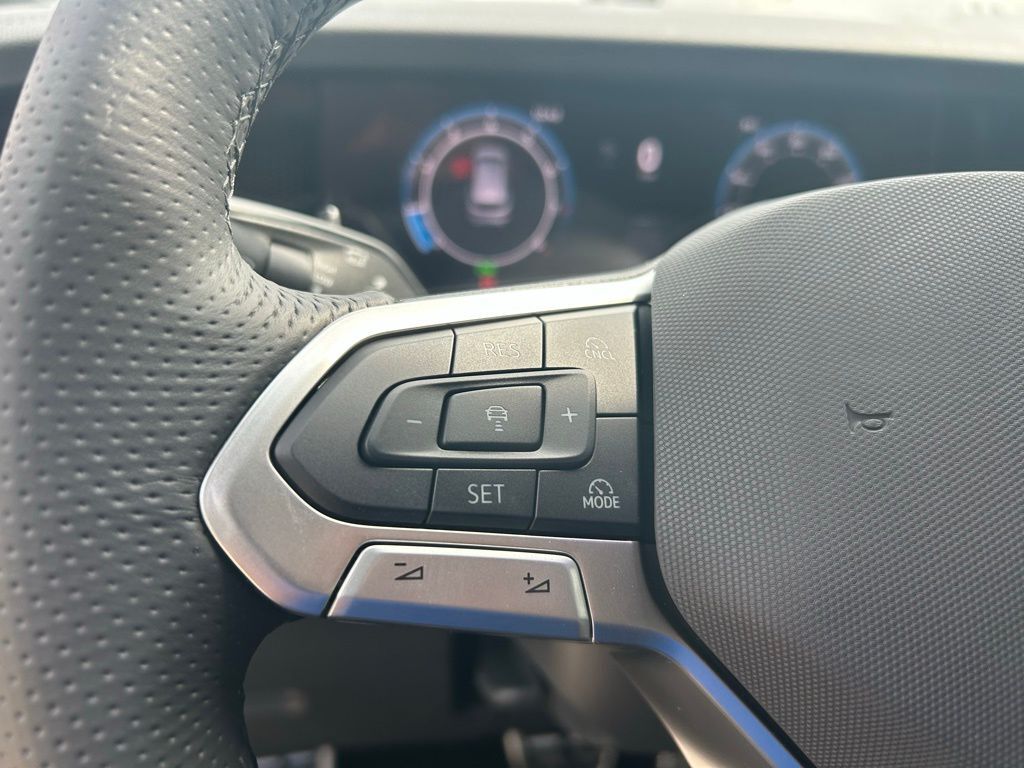 2025 Volkswagen Tiguan 2.0T SE R-Line Black Tampa FL