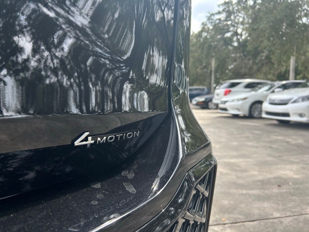 2025 Volkswagen Tiguan 2.0T SE R-Line Black Tampa FL