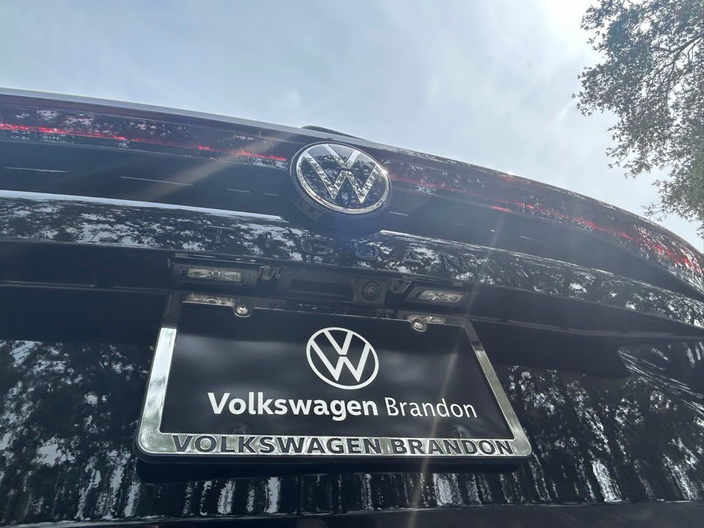 2025 Volkswagen Tiguan 2.0T SE R-Line Black Tampa FL