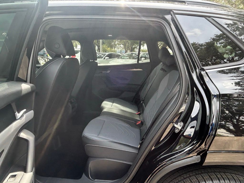 2025 Volkswagen Tiguan 2.0T SE R-Line Black Tampa FL