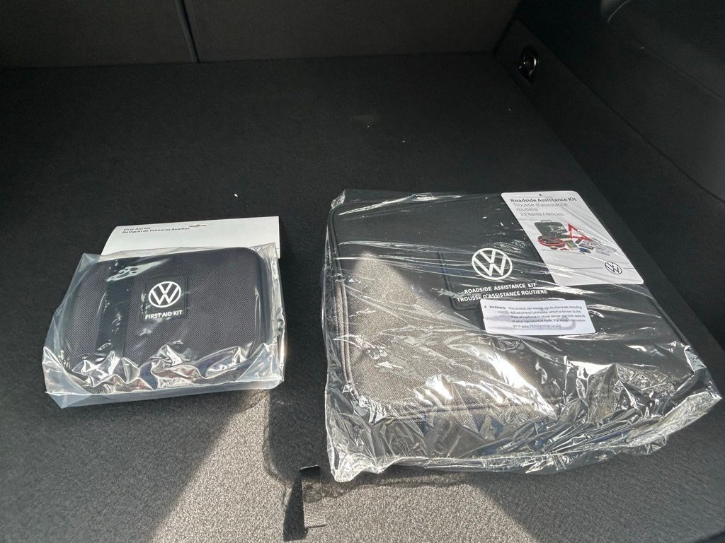 2025 Volkswagen Tiguan 2.0T SE R-Line Black Tampa FL