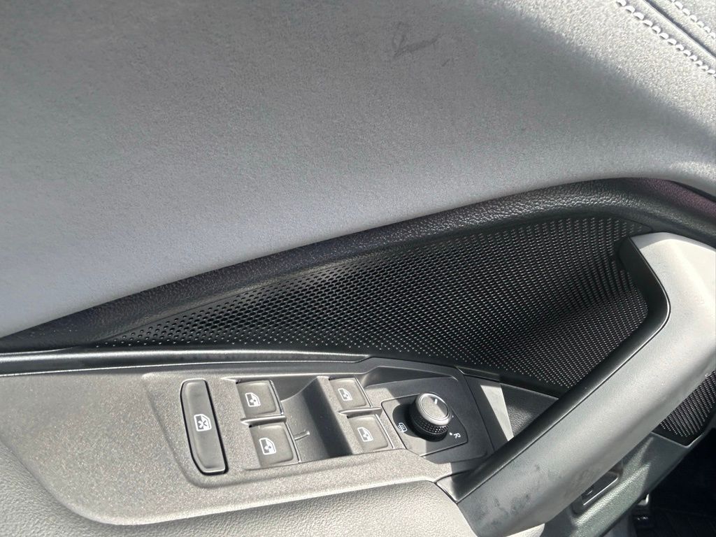 2025 Volkswagen Tiguan 2.0T SE R-Line Black Tampa FL