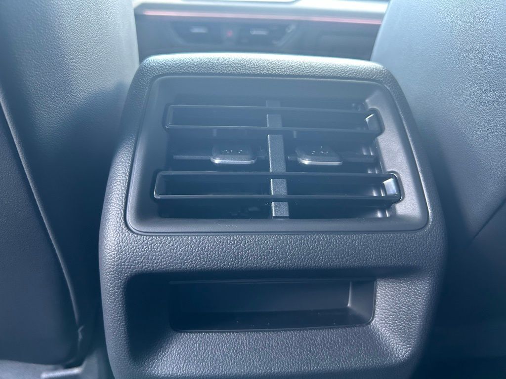 2025 Volkswagen Tiguan 2.0T SE R-Line Black Tampa FL