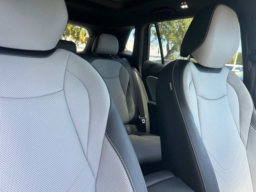 2025 Volkswagen Tiguan 2.0T SE R-Line Black Tampa FL