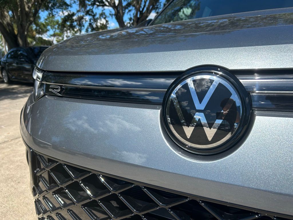 2025 Volkswagen Tiguan 2.0T SE R-Line Black Tampa FL