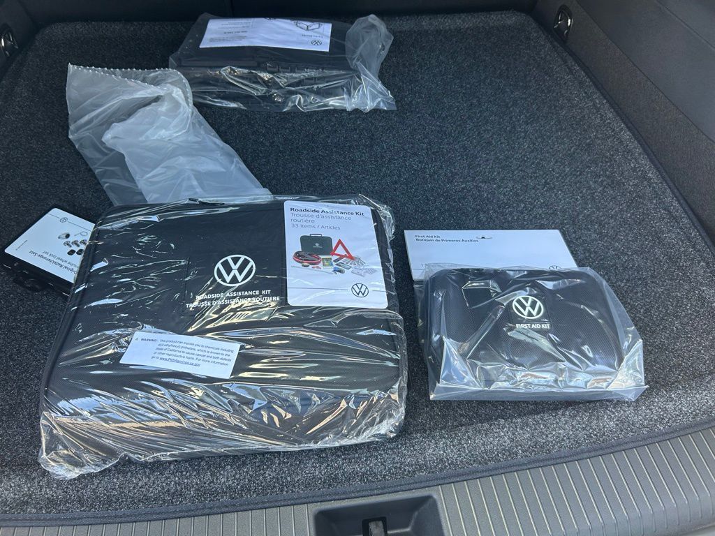 2025 Volkswagen Tiguan 2.0T SE R-Line Black Tampa FL