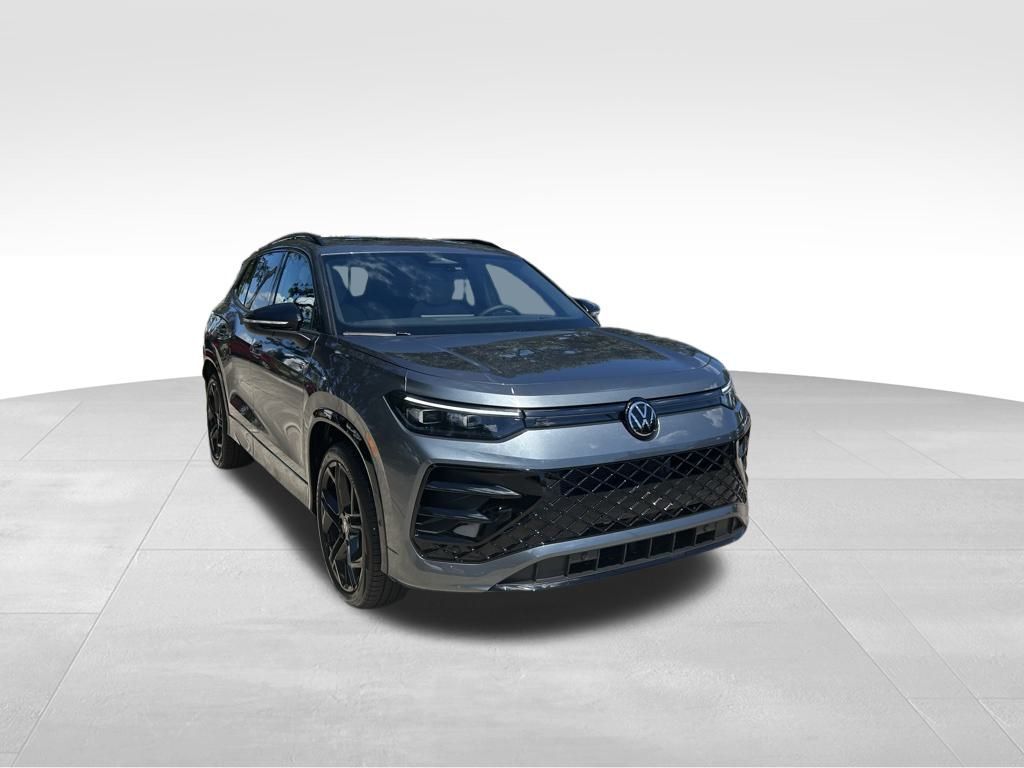 2025 Volkswagen Tiguan 2.0T SE R-Line Black Tampa FL