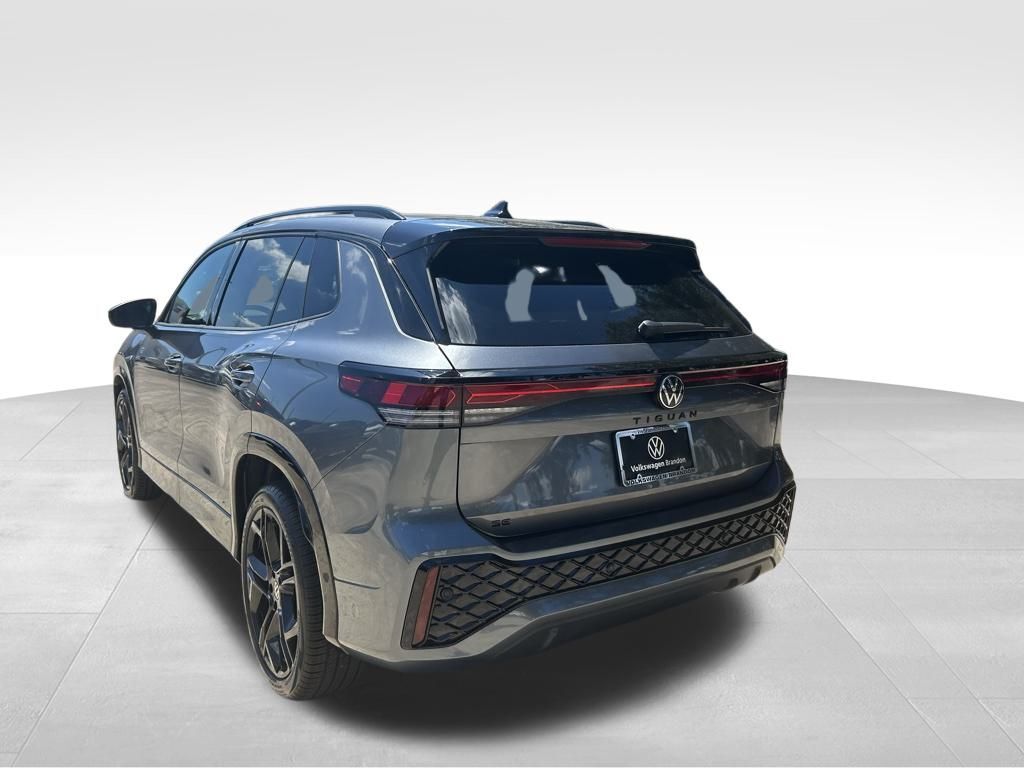2025 Volkswagen Tiguan 2.0T SE R-Line Black Tampa FL