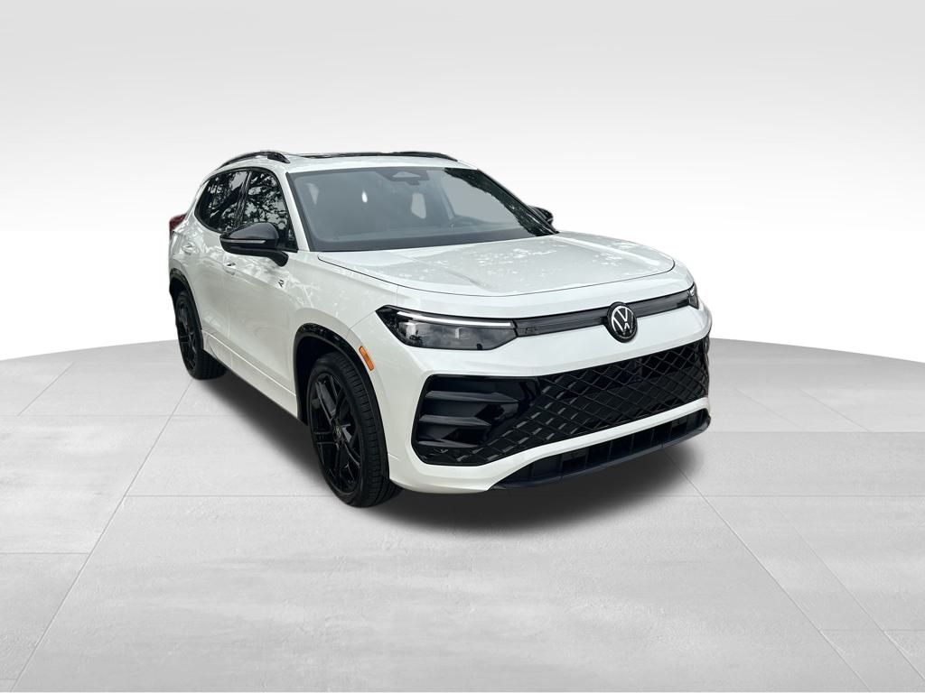 2025 Volkswagen Tiguan 2.0T SE R-Line Black Tampa FL