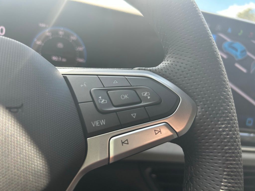2025 Volkswagen Tiguan 2.0T SE R-Line Black Tampa FL