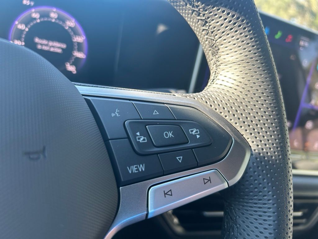 2025 Volkswagen Tiguan 2.0T SE R-Line Black Tampa FL