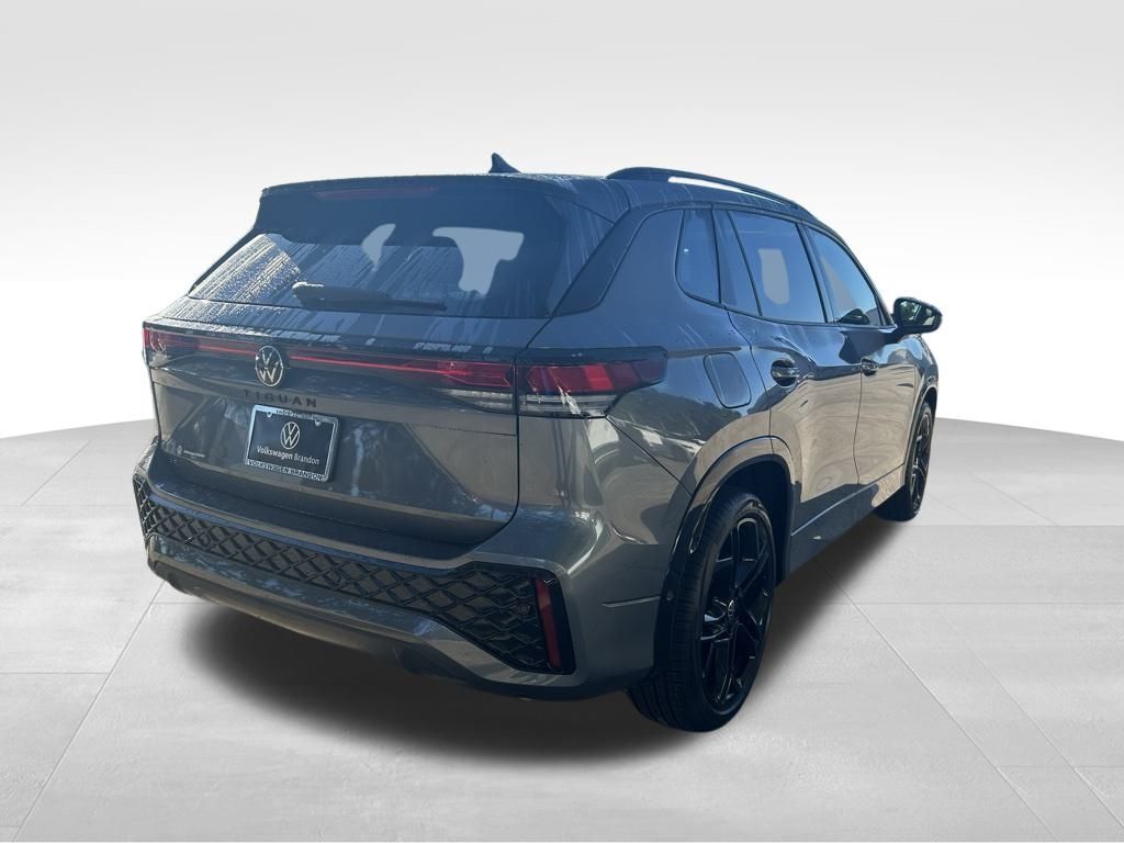 2025 Volkswagen Tiguan 2.0T SE R-Line Black Tampa FL