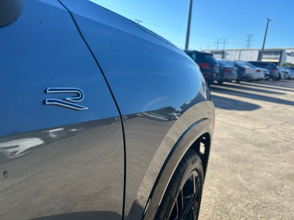 2025 Volkswagen Tiguan 2.0T SE R-Line Black Tampa FL