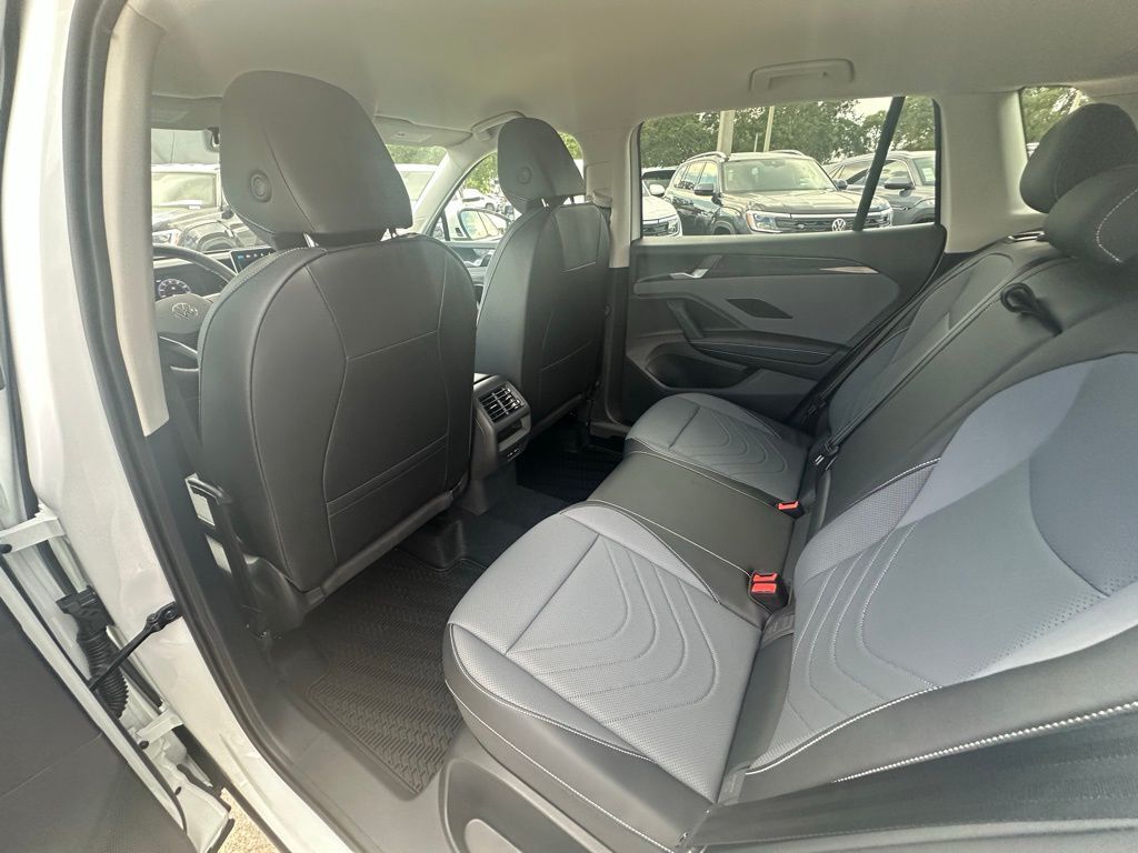 2025 Volkswagen Tiguan 2.0T SE Tampa FL