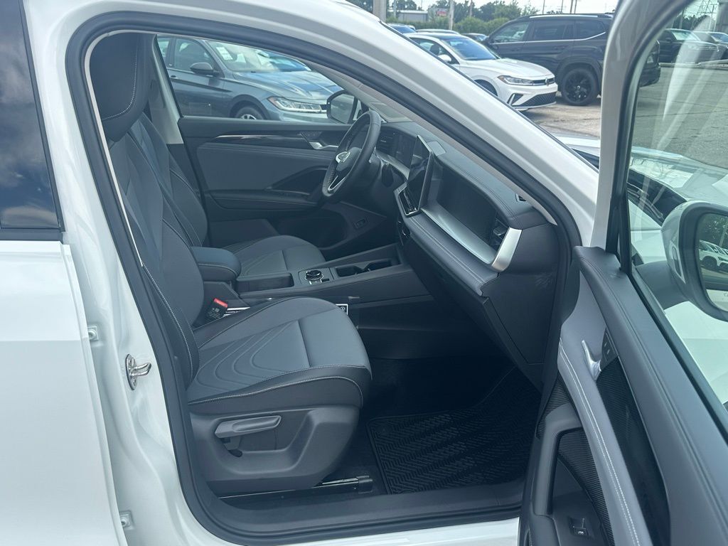 2025 Volkswagen Tiguan 2.0T SE Tampa FL