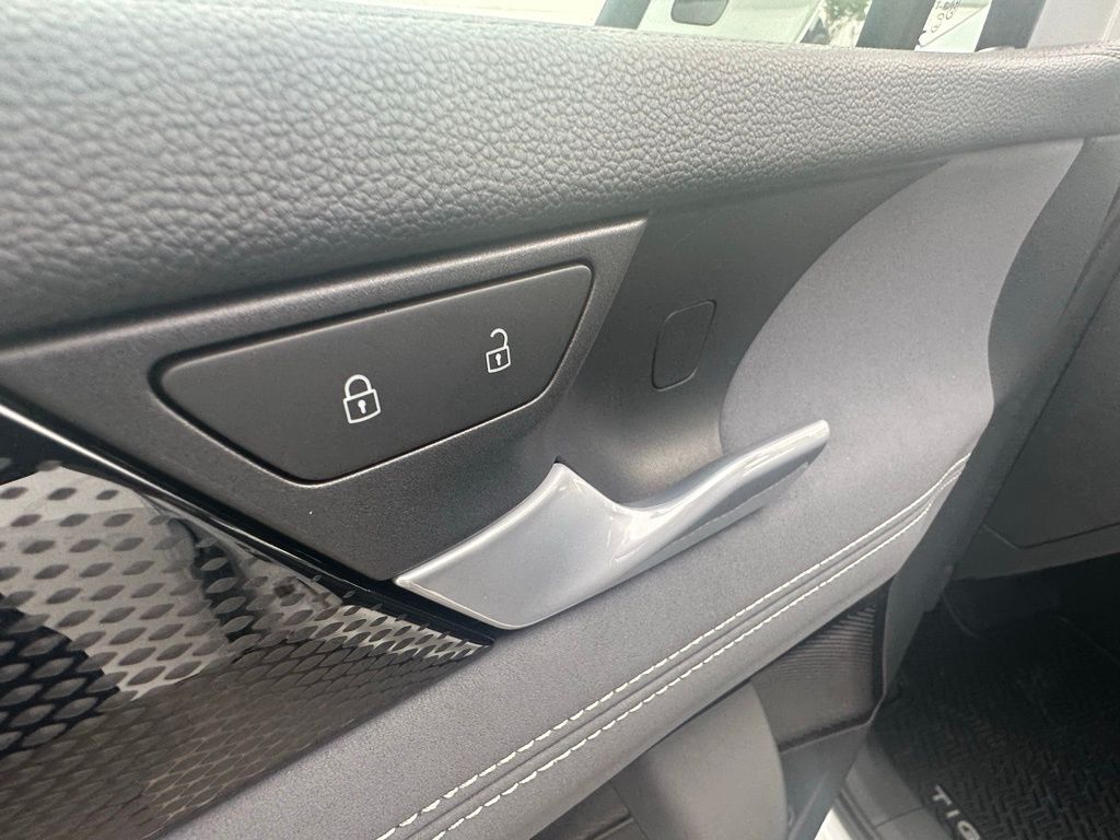 2025 Volkswagen Tiguan 2.0T SE Tampa FL