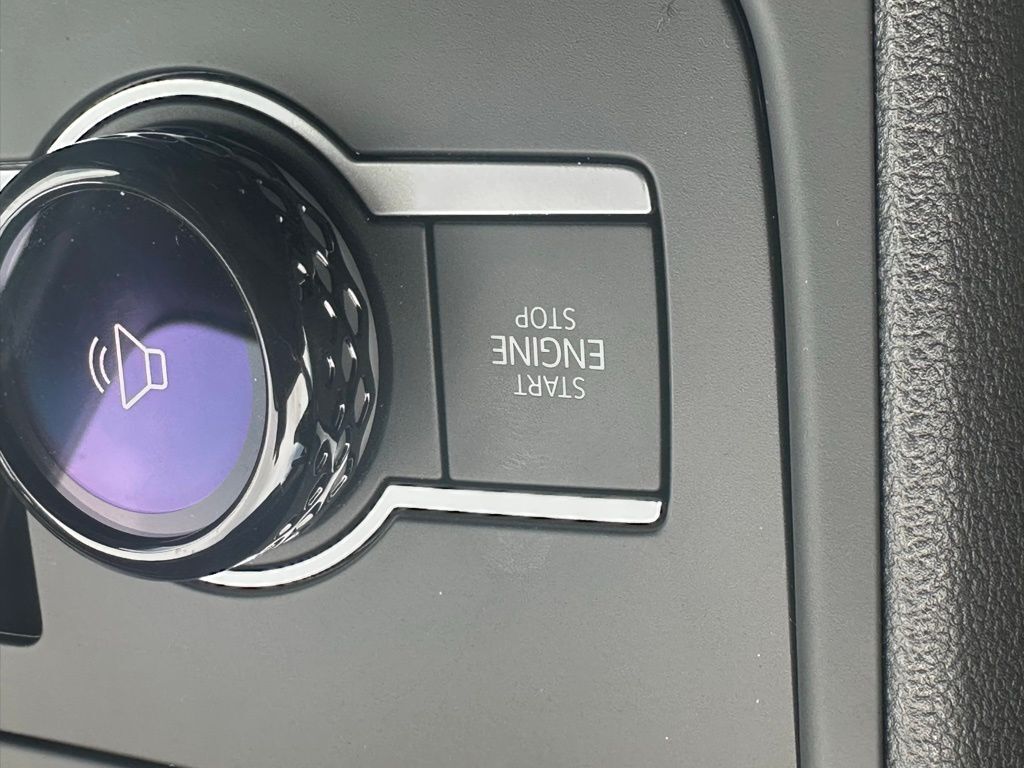 2025 Volkswagen Tiguan 2.0T SE Tampa FL
