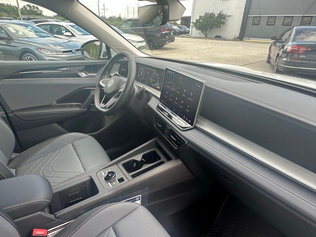 2025 Volkswagen Tiguan 2.0T SE Tampa FL