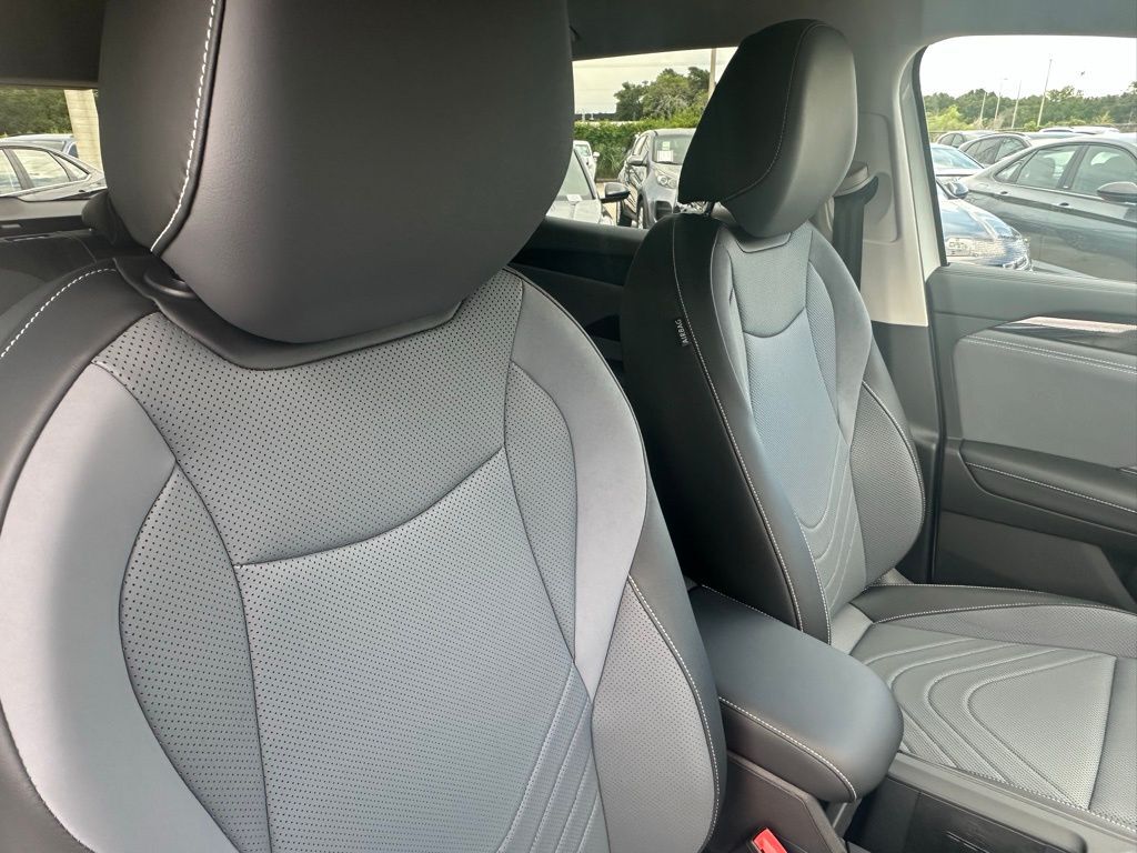 2025 Volkswagen Tiguan 2.0T SE Tampa FL
