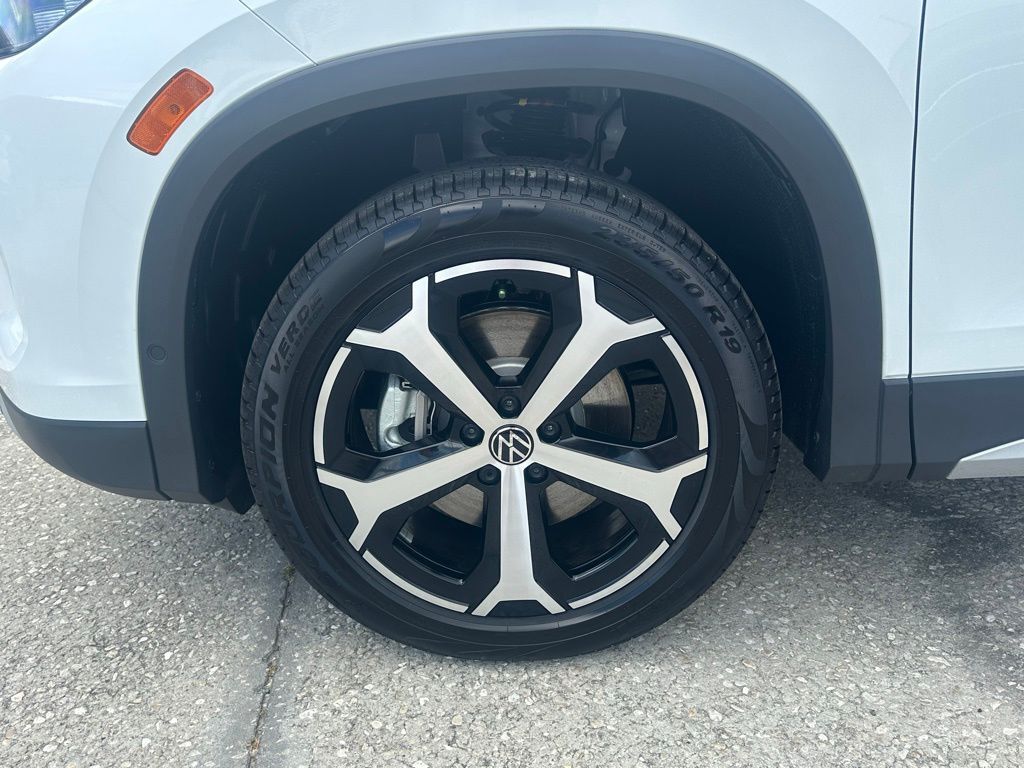 2025 Volkswagen Tiguan 2.0T SE Tampa FL