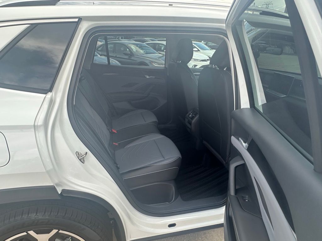 2025 Volkswagen Tiguan 2.0T SE Tampa FL