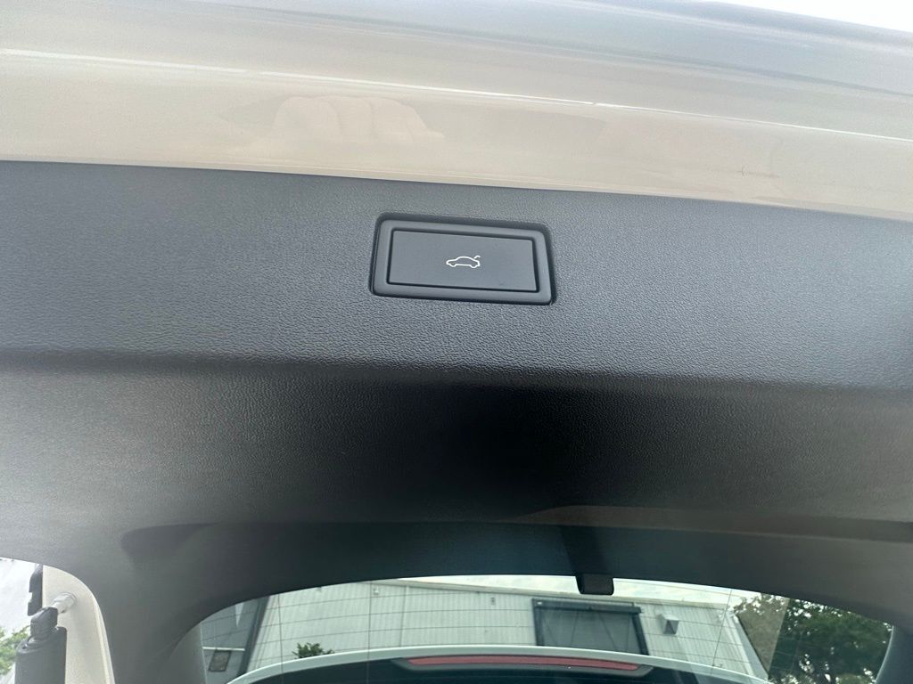 2025 Volkswagen Tiguan 2.0T SE Tampa FL