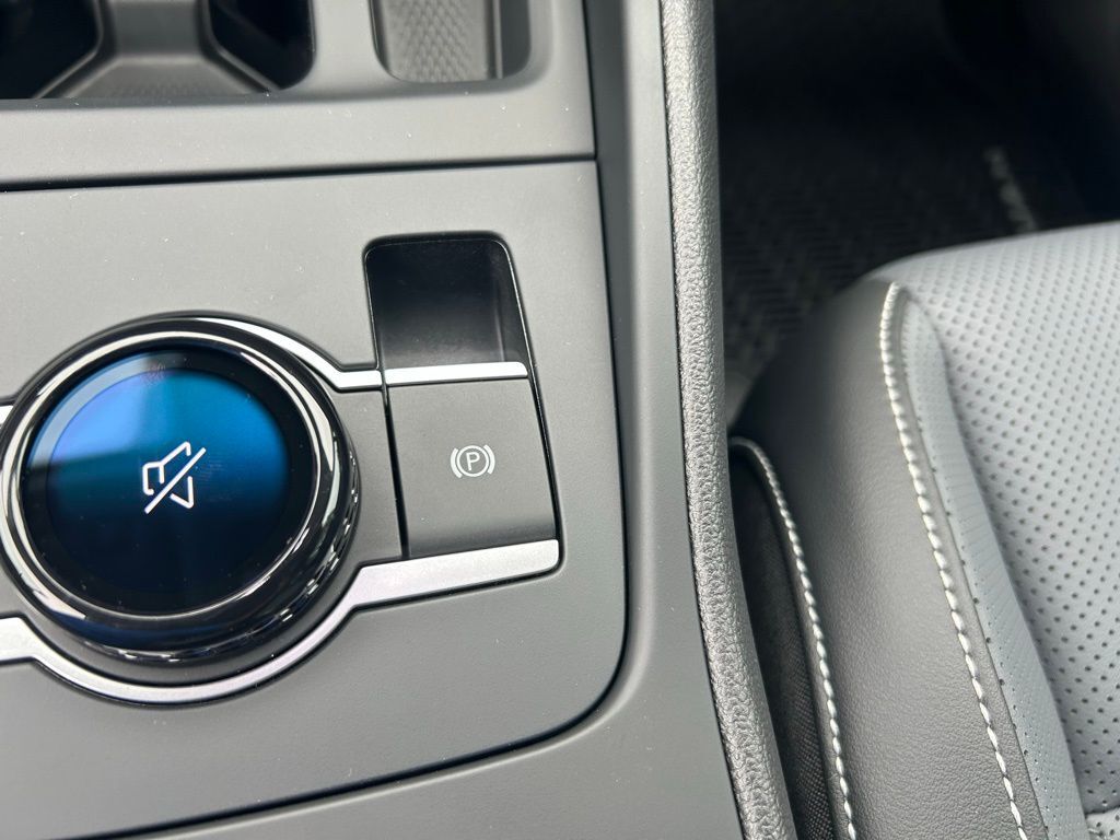 2025 Volkswagen Tiguan 2.0T SE Tampa FL