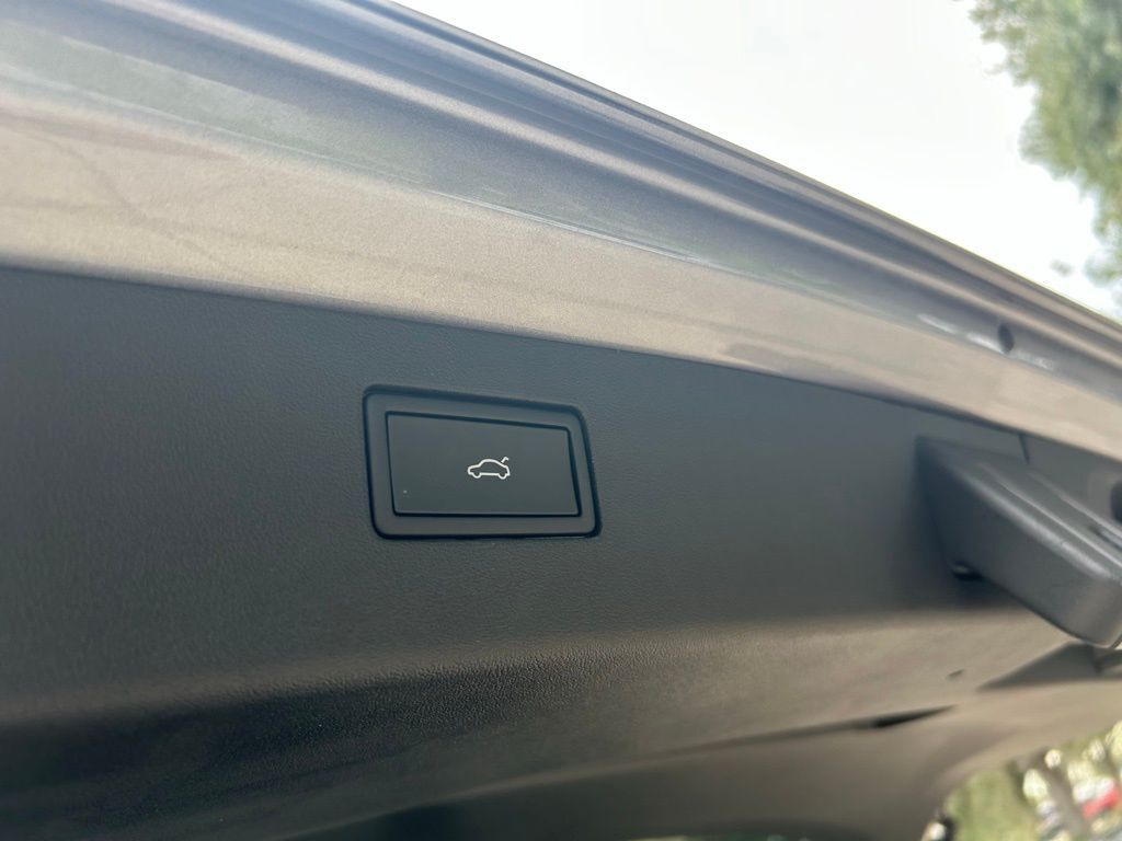 2025 Volkswagen Tiguan 2.0T SE Tampa FL