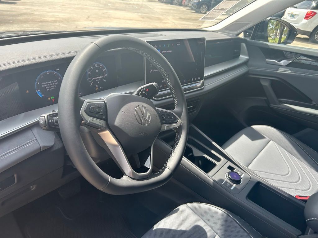 2025 Volkswagen Tiguan 2.0T SE Tampa FL